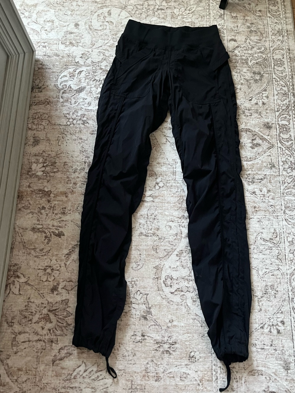 🔥RARE Vintage Hot Lululemon Dance Studio Pants Black Ruched Cargo Joggers Size 2